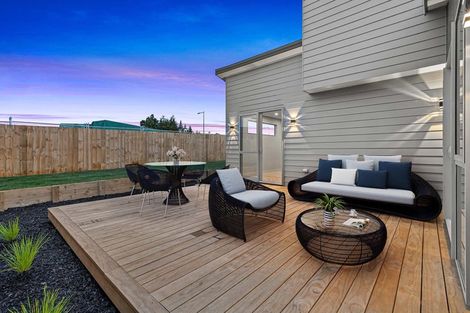 Photo of property in 4 Kotuitui Drive, Wainui, 0992