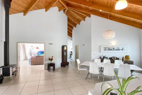 Photo of property in 62 River Drive, Kerikeri, 0294