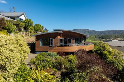 Photo of property in 8 Moana Heights, Waikawa, Picton, 7220