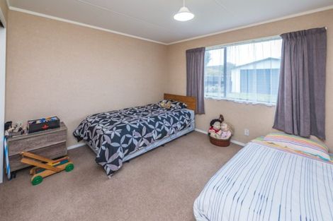 Photo of property in 14 Akepiro Place, Tawhero, Whanganui, 4501