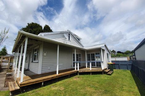 Photo of property in 22 Brown Street, Inglewood, 4330