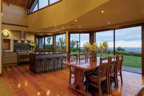 Photo of property in 121 Highland Drive, Acacia Bay, Taupo, 3385