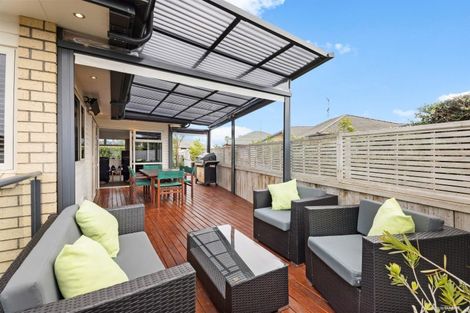 Photo of property in 18a Doment Crescent, Orewa, 0931