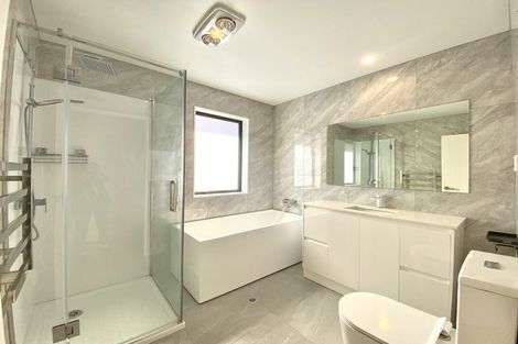 Photo of property in 39c Cutler Street, New Lynn, Auckland, 0600