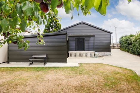 Photo of property in 121/123 High Street, Bulls, 4818