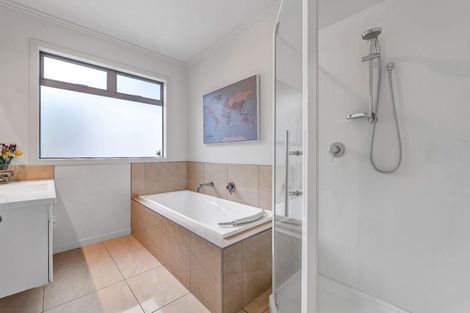 Photo of property in 4 Cherry Lane, Hurdon, New Plymouth, 4310