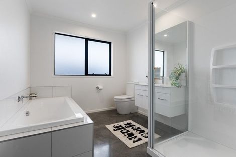 Photo of property in 13 Rua Place, Bell Block, New Plymouth, 4312