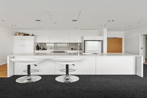 Photo of property in Sentinel Apartments, 905/3 Northcroft Street, Takapuna, Auckland, 0622