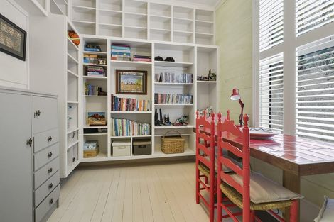 Photo of property in 34 Eglinton Road, The Glen, Dunedin, 9011