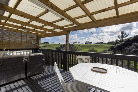 Photo of property in 51 James Mcleod Road, Shelly Beach, Helensville, 0874