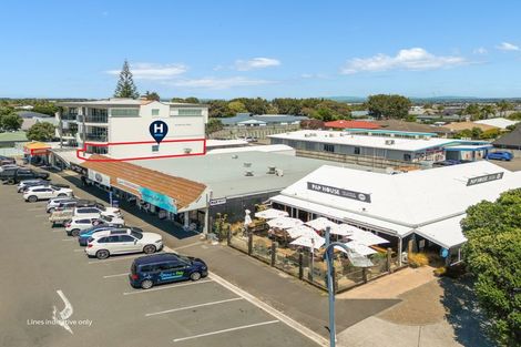 Photo of property in 2/1086 Papamoa Beach Road, Papamoa Beach, Papamoa, 3118