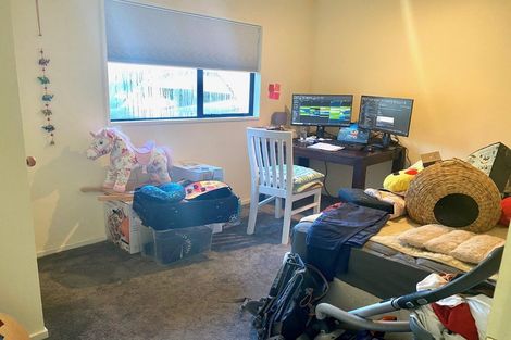 Photo of property in 44 Bluebird Crescent, Unsworth Heights, Auckland, 0632