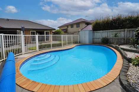 Photo of property in 18 Burgundy Court, Rototuna, Hamilton, 3210