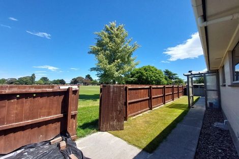 Photo of property in 39b Oakley Crescent, Hornby, Christchurch, 8042