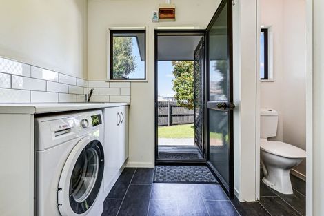 Photo of property in 27 Rutland Street, Fairview Downs, Hamilton, 3214