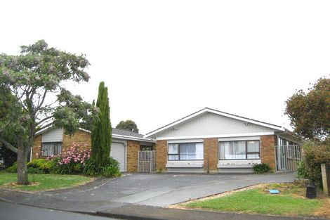 Photo of property in 32 Sunnypark Avenue, Rosehill, Papakura, 2113