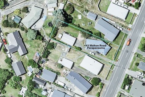 Photo of property in 43 Walton Road, Paraparaumu Beach, Paraparaumu, 5032