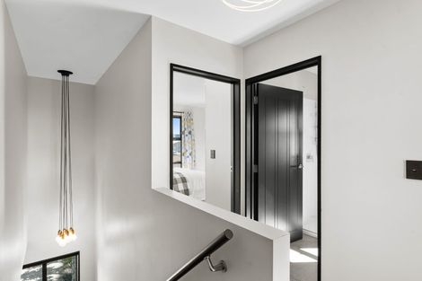 Photo of property in 33 Little Gem Road, Hornby, Christchurch, 8025