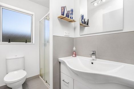Photo of property in 11 Totara Meadows Court, Wiri, Auckland, 2104