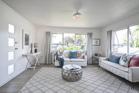 Photo of property in 8 Cartier Crescent, Flaxmere, Hastings, 4120