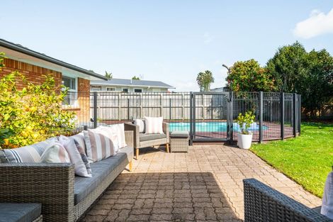 Photo of property in 25 Pulham Crescent, Queenwood, Hamilton, 3210