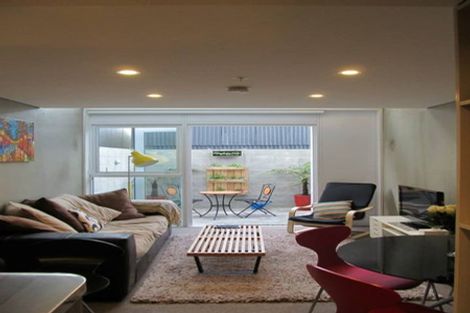 Photo of property in Canvas Apartments, 4/307 Willis Street, Te Aro, Wellington, 6011