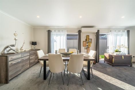 Photo of property in 2 Pattullo Crescent, Wallaceville, Upper Hutt, 5018