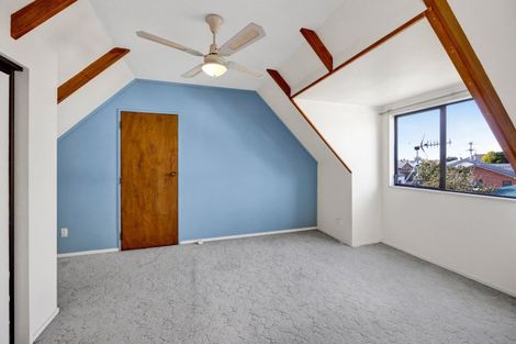 Photo of property in 27 Tiverton Crescent, Whalers Gate, New Plymouth, 4310