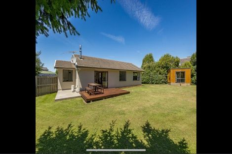 Photo of property in 16 Torlesse Crescent, Darfield, 7510