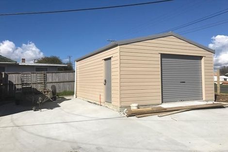 Photo of property in 121 Flanshaw Road, Te Atatu South, Auckland, 0610