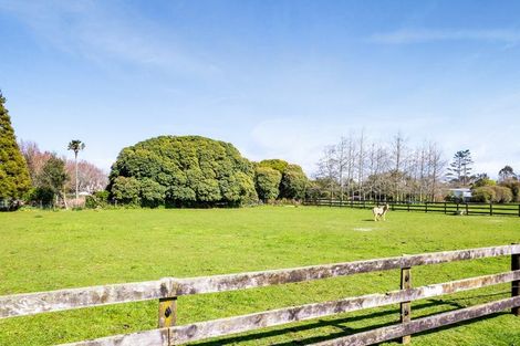 Photo of property in 14 Flint Road West, Stratford, 4332