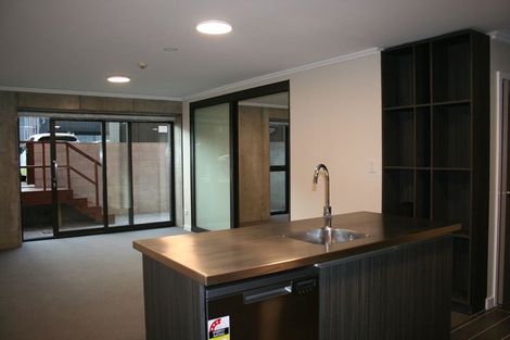 Photo of property in Frame Apartments, 2/111g Molesworth Street, Thorndon, Wellington, 6011