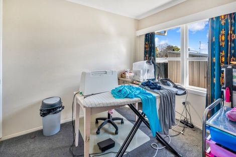 Photo of property in 2/90 Pakuranga Road, Pakuranga, Auckland, 2010