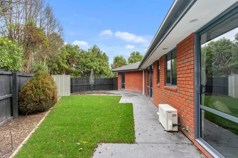 Photo of property in 6 Te Pihopa Way, Aidanfield, Christchurch, 8025