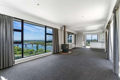 Photo of property in 15 Saint Andrew Place, Balclutha, 9230