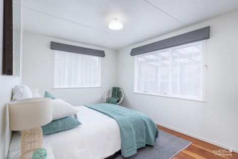 Photo of property in 14 Prestige Place, Maoribank, Upper Hutt, 5018