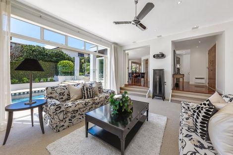 Photo of property in 12 Ronaki Road, Mission Bay, Auckland, 1071
