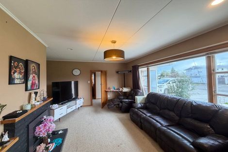 Photo of property in 4 Anzio Place, Awapuni, Palmerston North, 4412