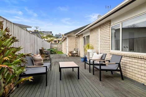 Photo of property in 24 Moulton Street, Moturoa, New Plymouth, 4310