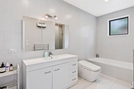 Photo of property in 1171 Whangaparaoa Road, Gulf Harbour, Whangaparaoa, 0930