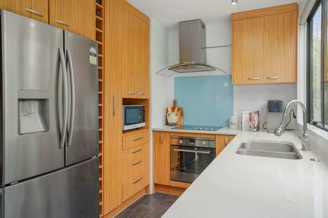 Photo of property in 32 Benchmark Drive, Massey, Auckland, 0614