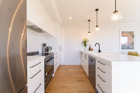 Photo of property in 24 Brugh Place, Andersons Bay, Dunedin, 9013