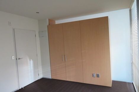 Photo of property in Sanctum Apartment, 10 Ebor Street, Te Aro, Wellington, 6011