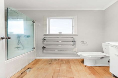 Photo of property in 14 Challinor Street, Pakuranga, Auckland, 2010