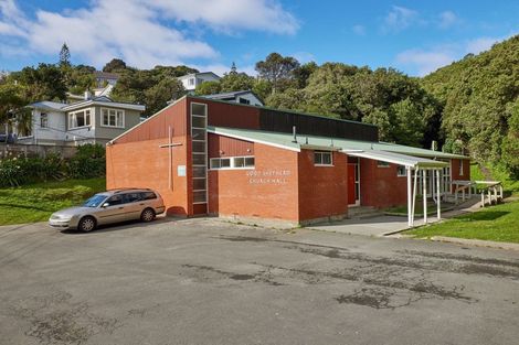 Photo of property in 90 Monorgan Road, Strathmore Park, Wellington, 6022