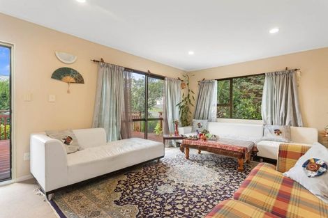 Photo of property in 21 Flaunty Place, West Harbour, Auckland, 0618