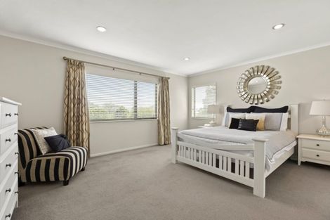 Photo of property in 23 Reeves Road, Pakuranga, Auckland, 2010