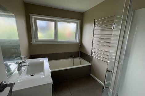 Photo of property in 38b Avonhead Road, Avonhead, Christchurch, 8042