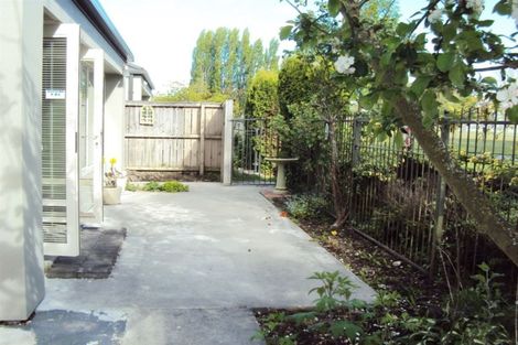 Photo of property in 6 Woodfield Lane, Redwood, Christchurch, 8051