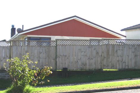 Photo of property in 2/8 Gills Road, Bucklands Beach, Auckland, 2014